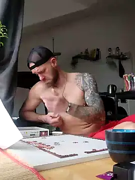 Snapshot of eltoulou chatting on 01-26-25, 11:50 eltoulou online show from 01-26-25, 11:50