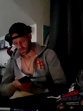 Snapshot of eltoulou chatting on 01-30-25, 08:21 eltoulou online show from 01-30-25, 08:21