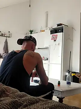 Snapshot of eltoulou chatting on 03-02-25, 11:29 eltoulou online show from 03-02-25, 11:29