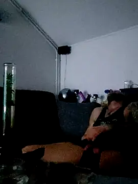 Snapshot of eltoulou chatting on 03-06-25, 12:54 eltoulou online show from 03-06-25, 12:54