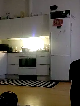 Snapshot of eltoulou chatting on 03-06-25, 11:31 eltoulou online show from 03-06-25, 11:31