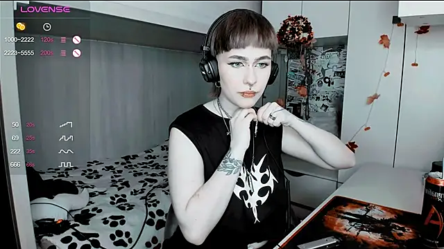 Snapshot of say_mary chatting on 03-18-25, 02:04 say mary online show from 03-18-25, 02:04