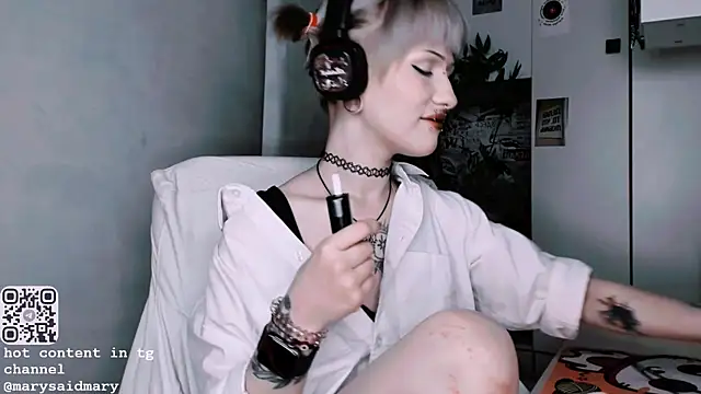 Snapshot of say_mary chatting on 09-26-25, 02:59 say mary online show from 09-26-25, 02:59