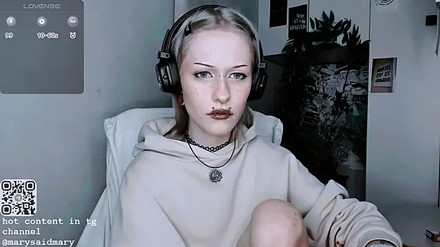Snapshot of say_mary chatting on 09-30-25, 08:03 say mary online show from 09-30-25, 08:03
