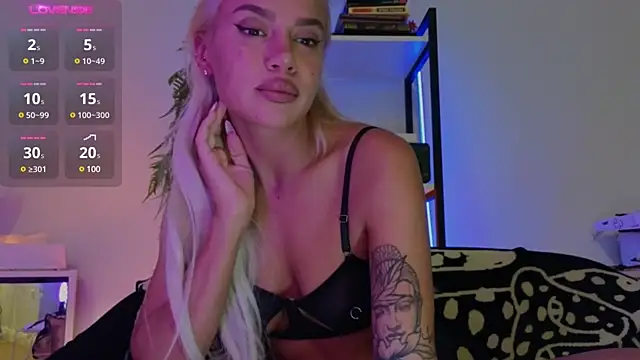 Snapshot of Alice_omg chatting on 12-07-24, 03:30 Alice omg online show from 12-07-24, 03:30