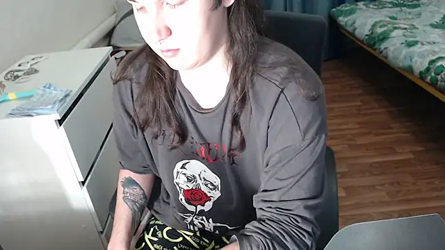 EvaMiron online show from 11-26-25, 03:57