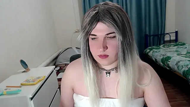 EvaMiron online show from 03-19-26, 04:55