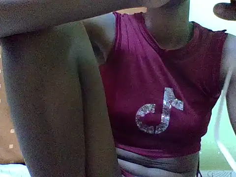 Snapshot of Billiebby chatting on 09-18-25, 09:44 Billiebby online show from 09-18-25, 09:44