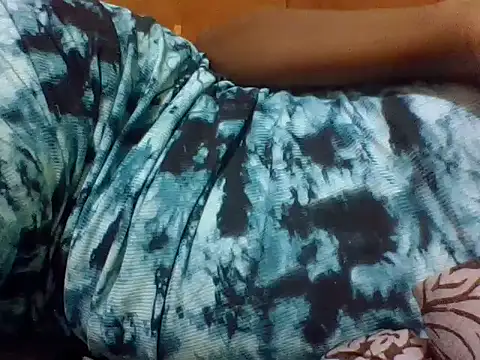 Snapshot of Billiebby chatting on 10-06-25, 05:43 Billiebby online show from 10-06-25, 05:43