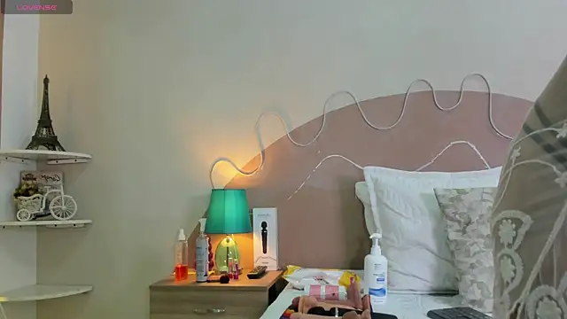 natasha jurado online show from 12-20-25, 11:56