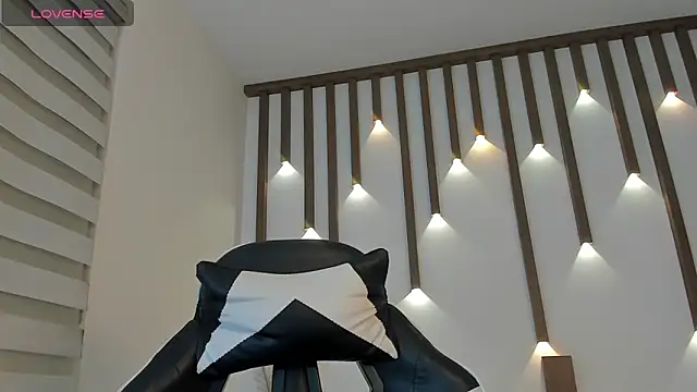 megan cooper28 online show from 12-19-25, 02:07