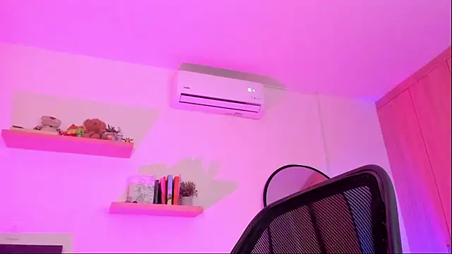 Snapshot of rose_saenz chatting on 11-21-25, 07:56 rose saenz online show from 11-21-25, 07:56