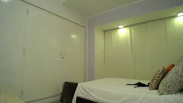 Snapshot of genesis_moretz chatting on 02-22-25, 03:45 genesis moretz online show from 02-22-25, 03:45