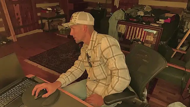 HARD 2QUIT online show from 12-22-24, 12:38