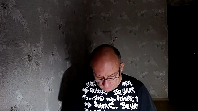 Bossun79 online show from 10-04-25, 09:02