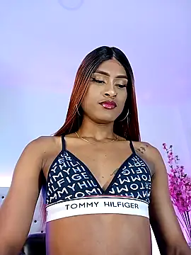 Elektra Queen online show from 01-30-25, 01:42