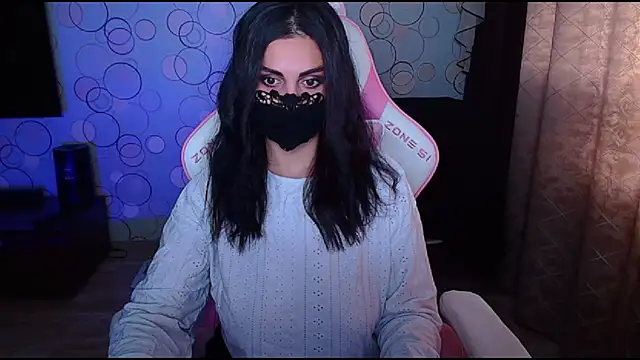   Yasmina   online show from 10-19-25, 04:35