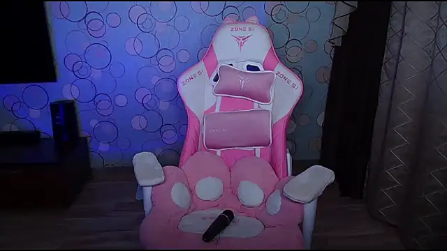   Yasmina   online show from 12-05-25, 03:15