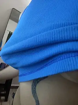 florchu7 online show from 10-20-25, 04:35