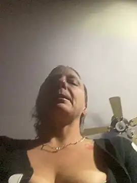 Everlyrose27 online show from 12-07-24, 05:04