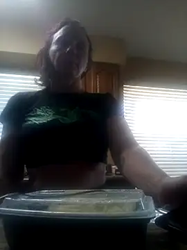 Snapshot of Everlyrose27 chatting on 01-10-26, 08:43 Everlyrose27 online show from 01-10-26, 08:43