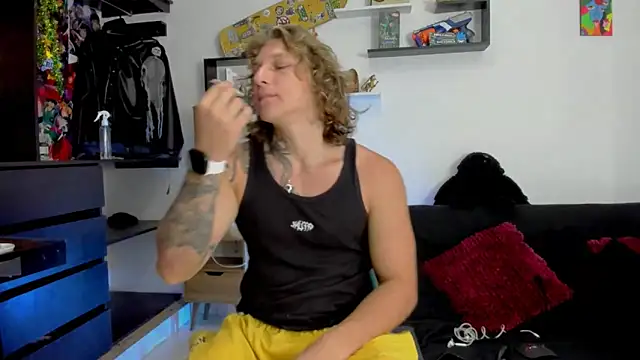 Tom Krakow online show from 01-09-25, 03:01