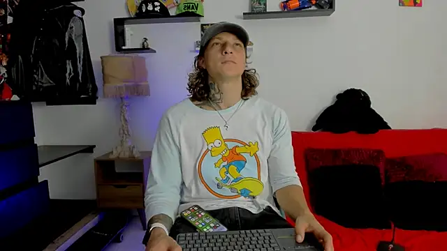 Tom Krakow online show from 01-17-25, 03:32