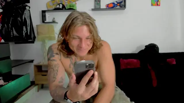 Tom Krakow online show from 01-21-25, 06:34