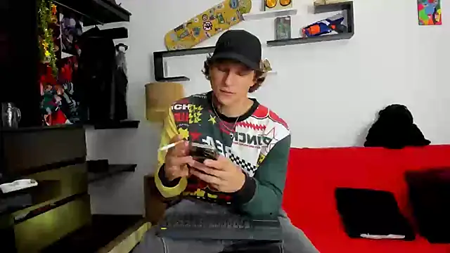 Tom Krakow online show from 02-26-25, 07:49