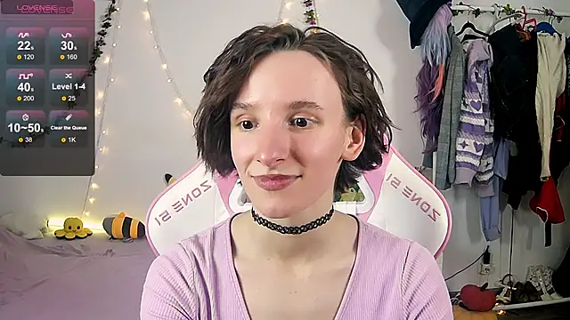 Violet Veliya online show from 10-14-25, 03:57