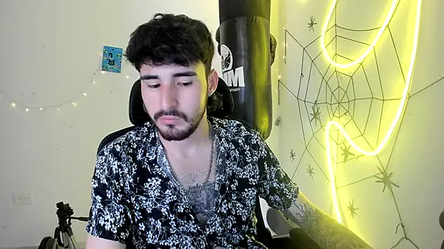 DmitriSanders online show from 01-18-26, 04:44