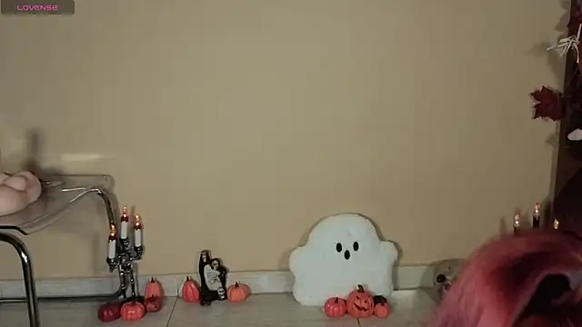 Ivanna Diamon online show from 10-31-25, 03:18