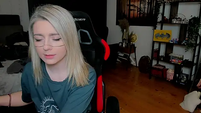 Lisaonthemoon online show from 02-28-26, 08:10