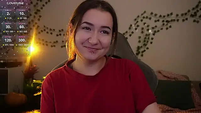 Megan  Hart online show from 11-10-25, 02:43