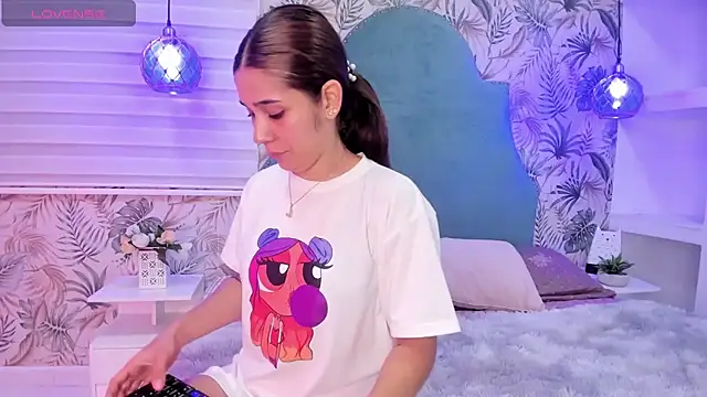 bellaa becca online show from 02-06-25, 07:40