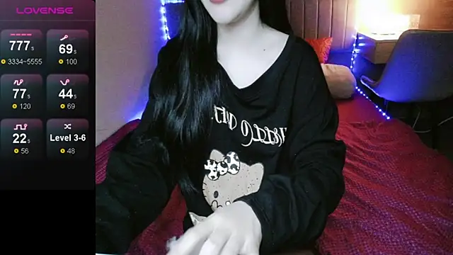  Viviann  online show from 11-21-25, 02:21