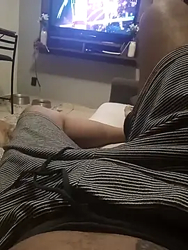 dredre1069 online show from 02-15-25, 04:03