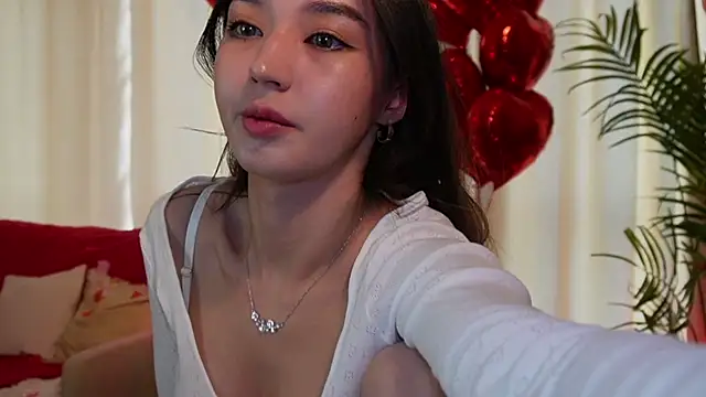 Sarasuo1 online show from 02-15-25, 10:22