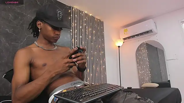 BRYXXXON1 online show from 12-04-24, 03:10