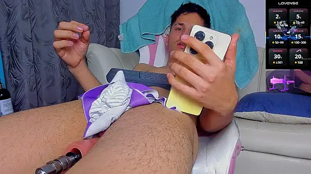 Issac james  online show from 03-05-25, 08:10