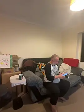 LondonTeffy online show from 10-20-25, 09:26