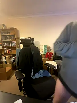 LondonTeffy online show from 10-27-25, 09:52