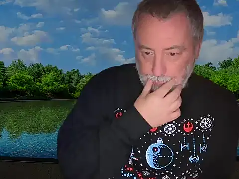 LondonTeffy online show from 12-22-25, 11:02