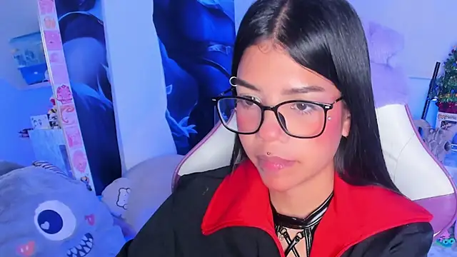 Snapshot of cutestephuwu chatting on 03-11-25, 04:21 cutestephuwu online show from 03-11-25, 04:21