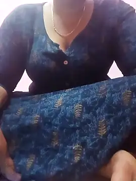 Snapshot of Tamilpriya46 chatting on 12-20-24, 04:57 Tamilpriya46 online show from 12-20-24, 04:57