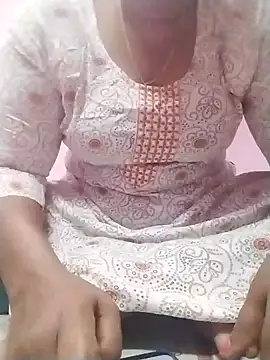 Snapshot of Tamilpriya46 chatting on 01-29-25, 10:27 Tamilpriya46 online show from 01-29-25, 10:27