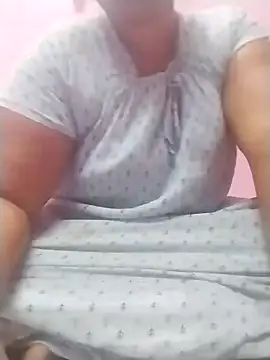 Snapshot of Tamilpriya46 chatting on 01-31-25, 10:10 Tamilpriya46 online show from 01-31-25, 10:10