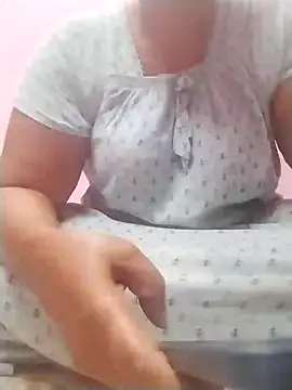 Snapshot of Tamilpriya46 chatting on 01-31-25, 01:34 Tamilpriya46 online show from 01-31-25, 01:34