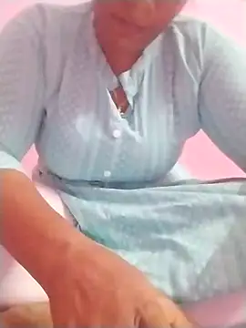 Snapshot of Tamilpriya46 chatting on 02-02-25, 07:20 Tamilpriya46 online show from 02-02-25, 07:20