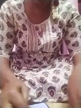 Snapshot of Tamilpriya46 chatting on 02-05-25, 04:47 Tamilpriya46 online show from 02-05-25, 04:47